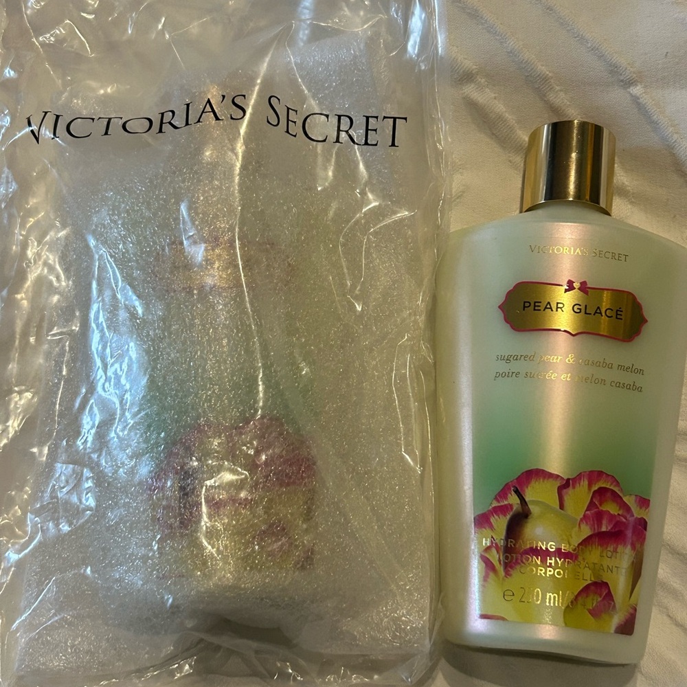 Rare NWT Sealed Victorias Secret Pear Glace’ Hydrating Body Lotion 8.4 ounces